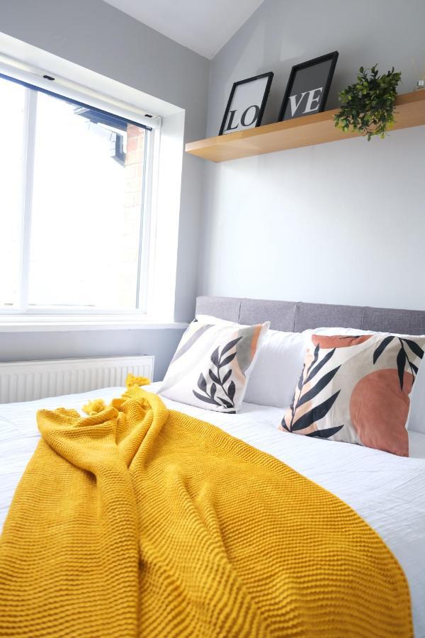 Bee Stays - Northway House Warrington Kültér fotó